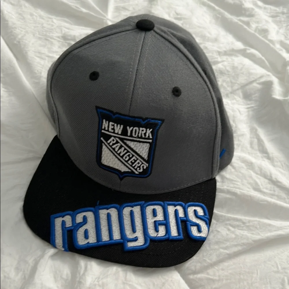 New York Rangers Gray and Black Cap with blue logo